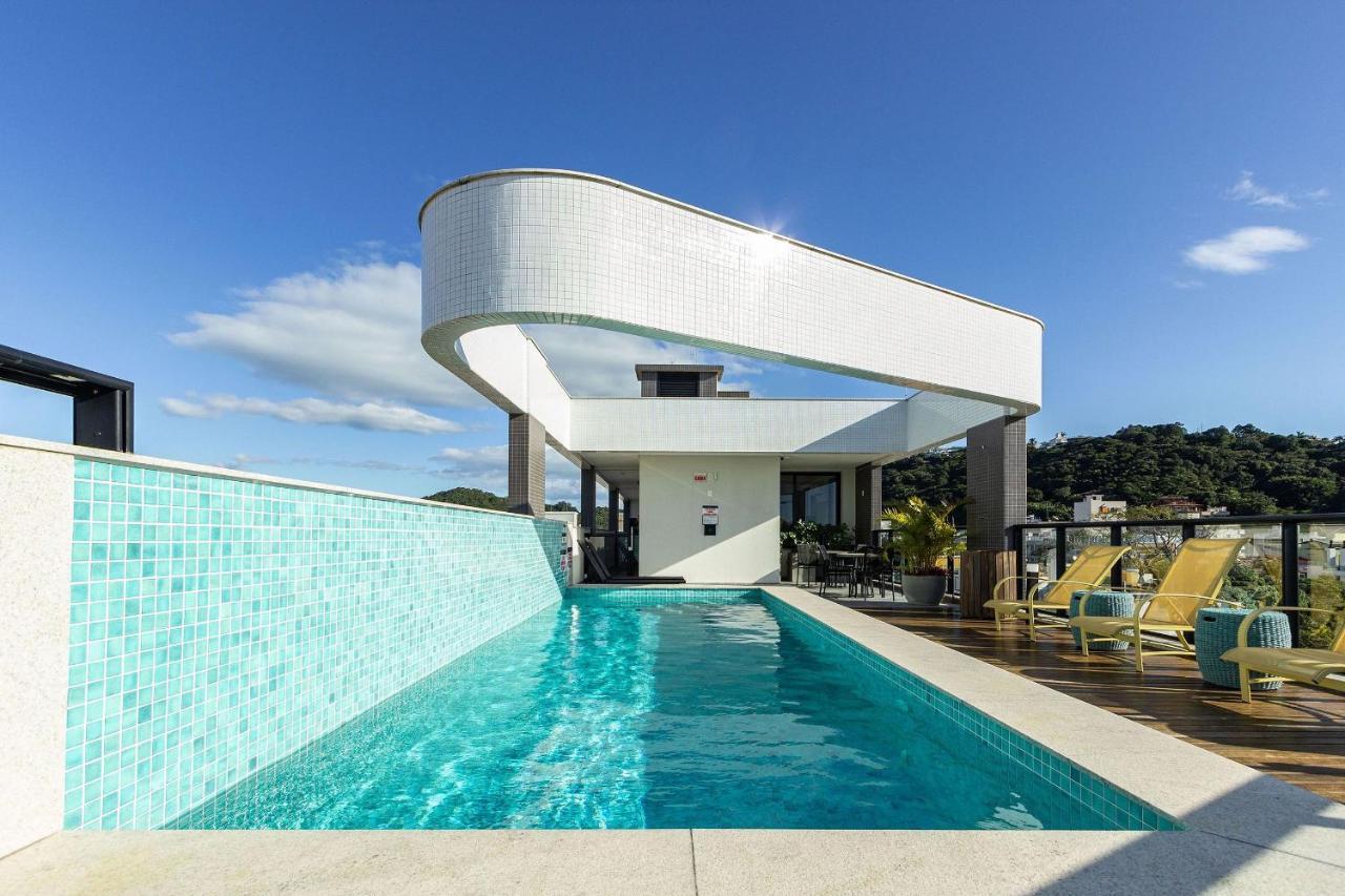 Aion Suites 303 - Lindo Apartamento Com Vista Para O Mar, A 60M Da Praia De Bombinhas, Com Piscina E Academia No Rooftop. Exteriör bild